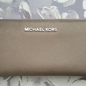 Michael Kors wallet